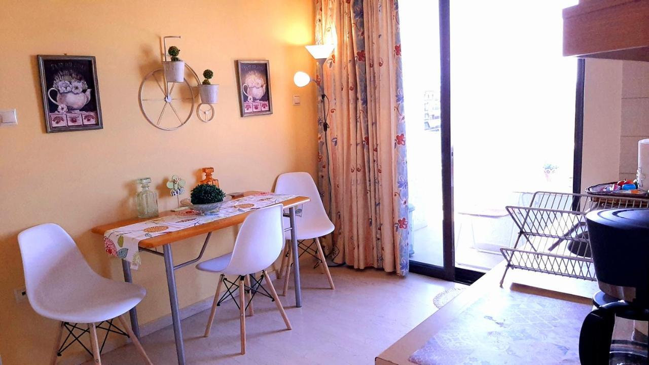 Central Square Appartment With Panoramic View 卡拉马塔 外观 照片